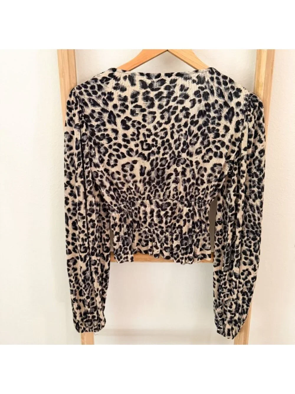 ZARA Leopard Print Plisse Ruched Peplum Blouse Puff Sleeve Crop Top Small